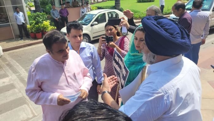 Sukhbir and Harsimrat